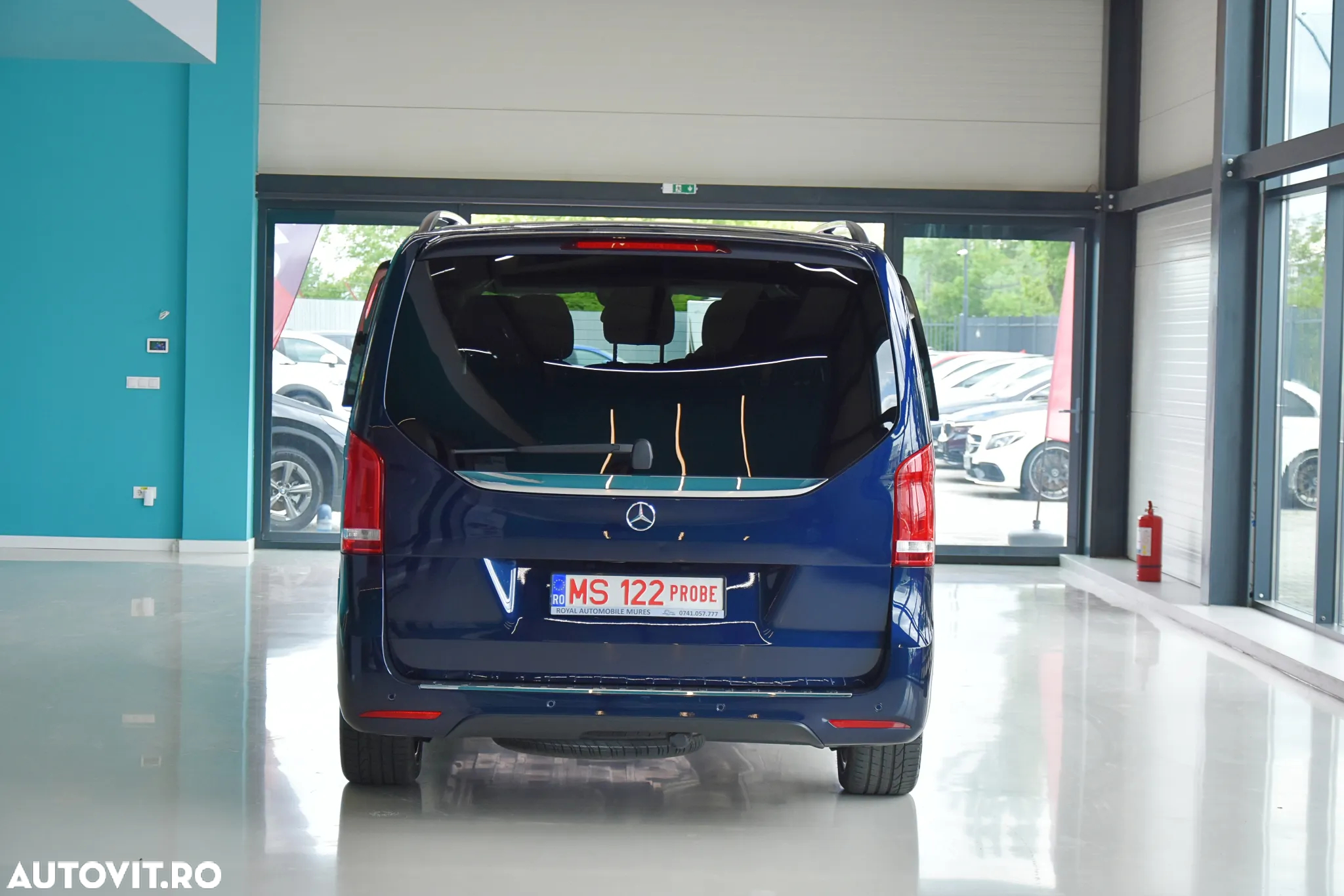 Mercedes-Benz V 250 d Combi Lung 190 CP RWD 9AT Exclusive - 12