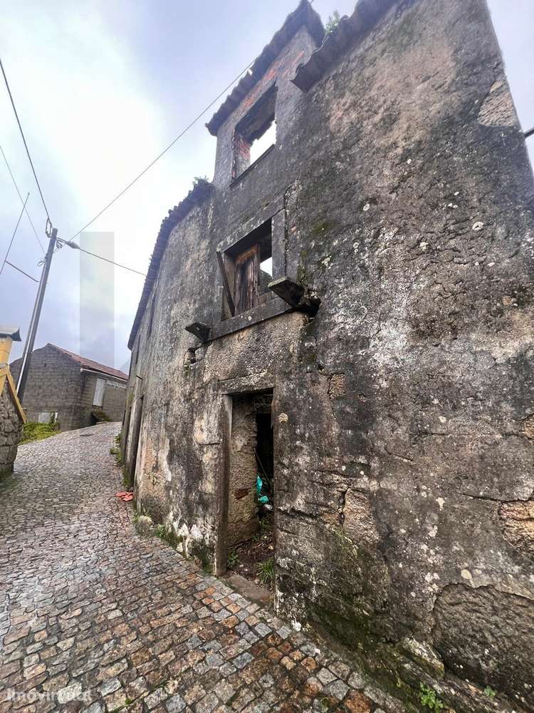 Moradia de 220m2 em Roge – Oportunidade Única de Restauro a 5 min. do - Grande imagem: 5/26