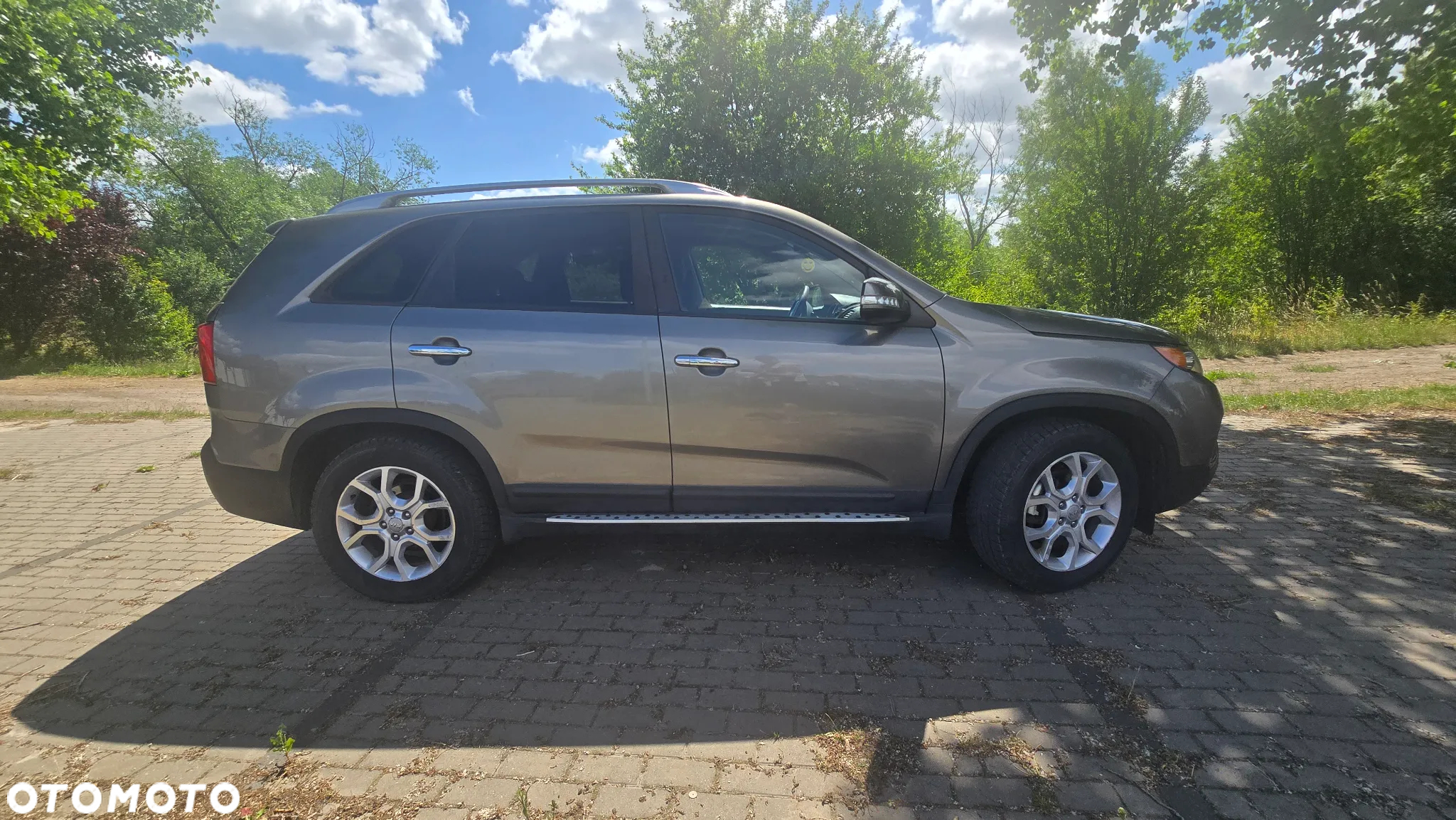 Kia Sorento - 12