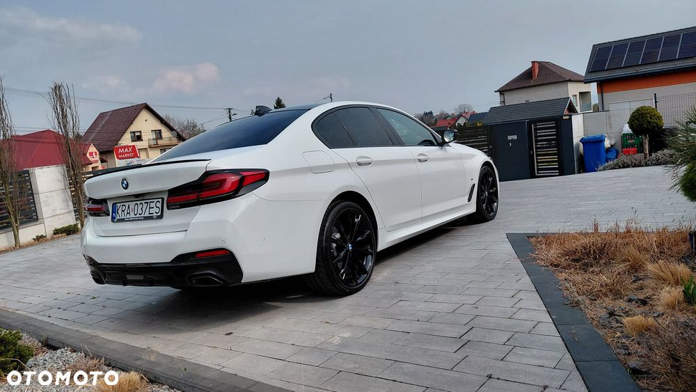 BMW Seria 5 518d Sport Line - 13