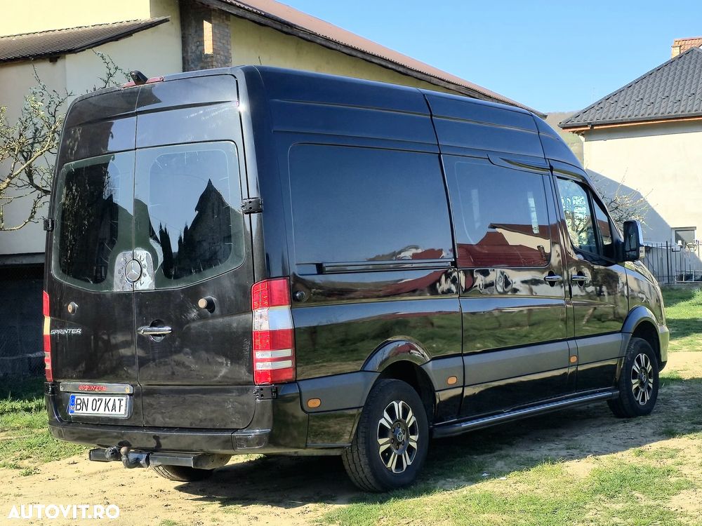 Mercedes-Benz Sprinter - 2