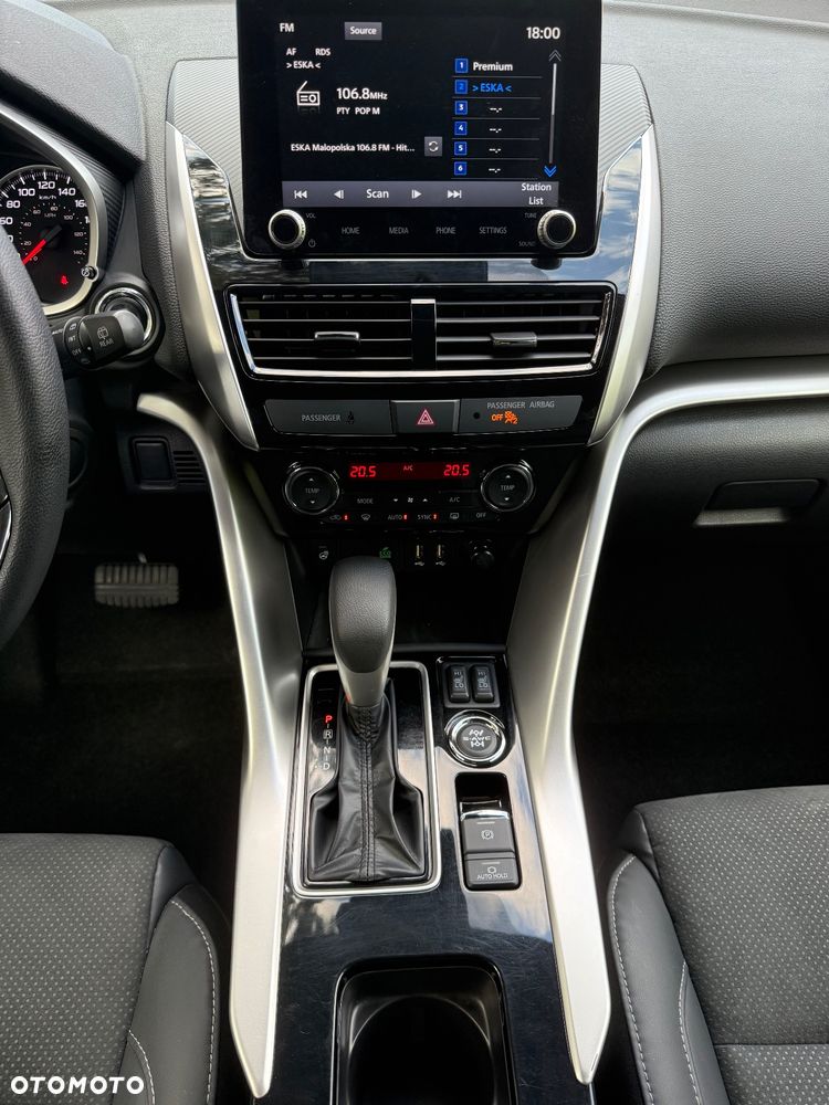 Mitsubishi Eclipse Cross - 22