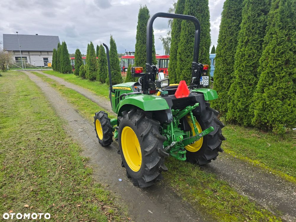 John Deere 3038 E - 6