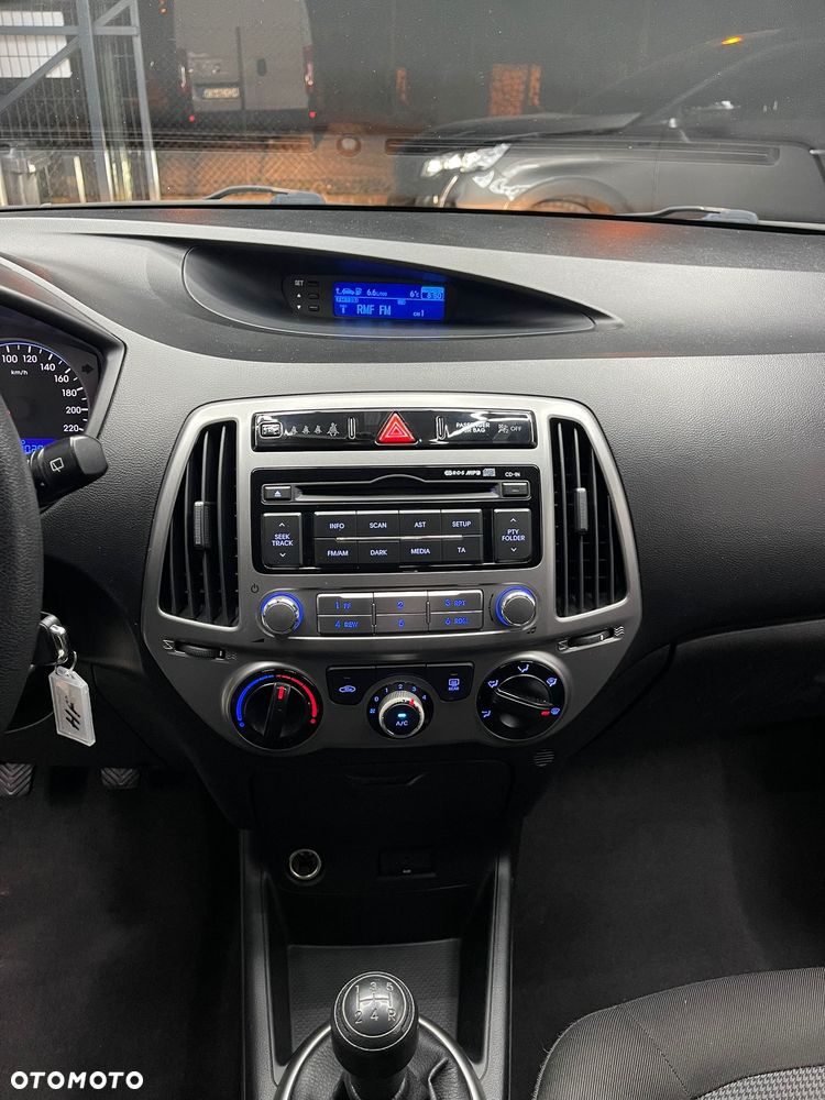 Hyundai i20 1.2 Trend - 15