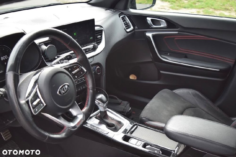 Kia ProCeed 1.6 T-GDI GT DCT - 23