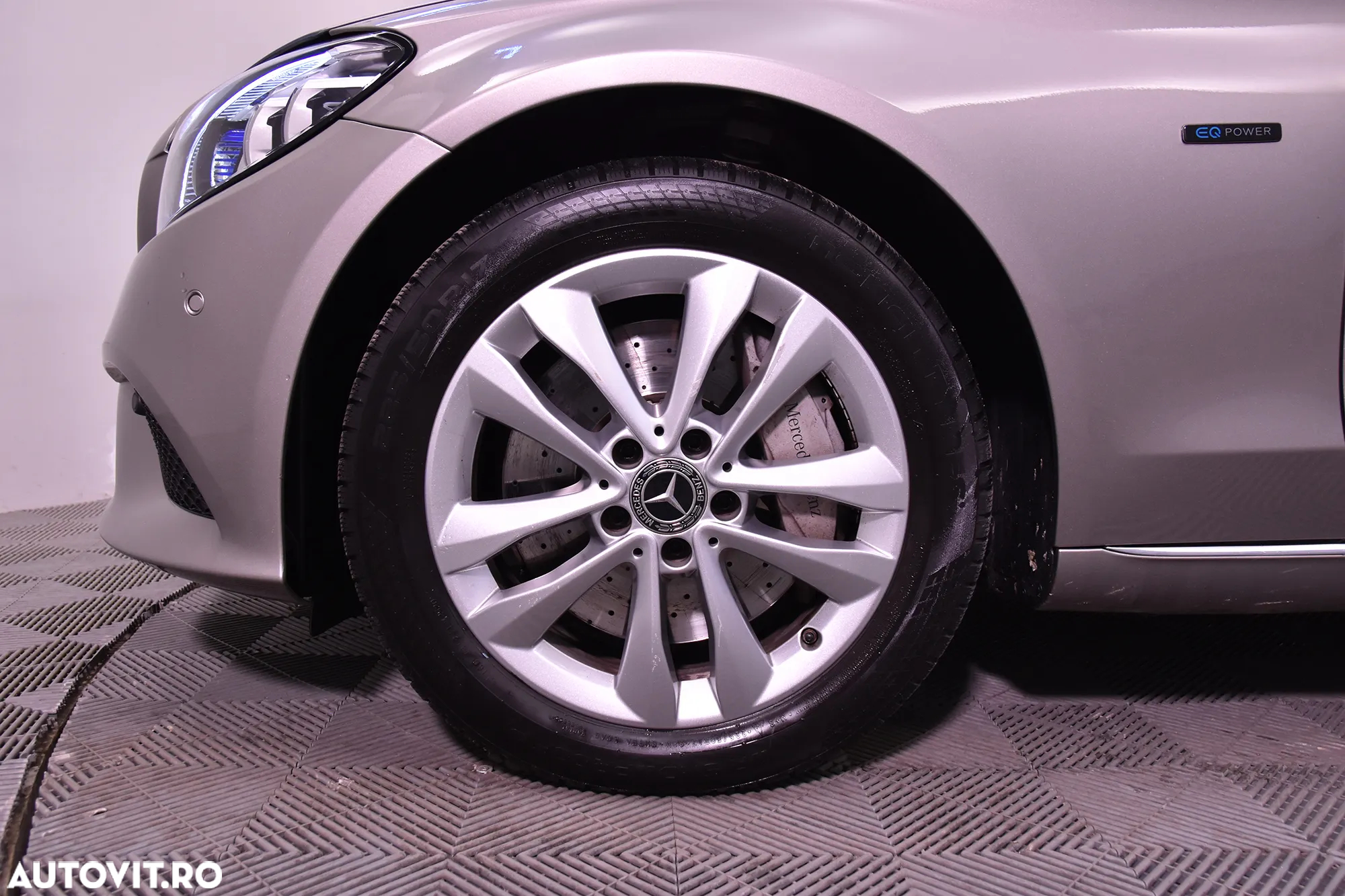 Mercedes-Benz C 300 e 4MATIC Aut. - 13