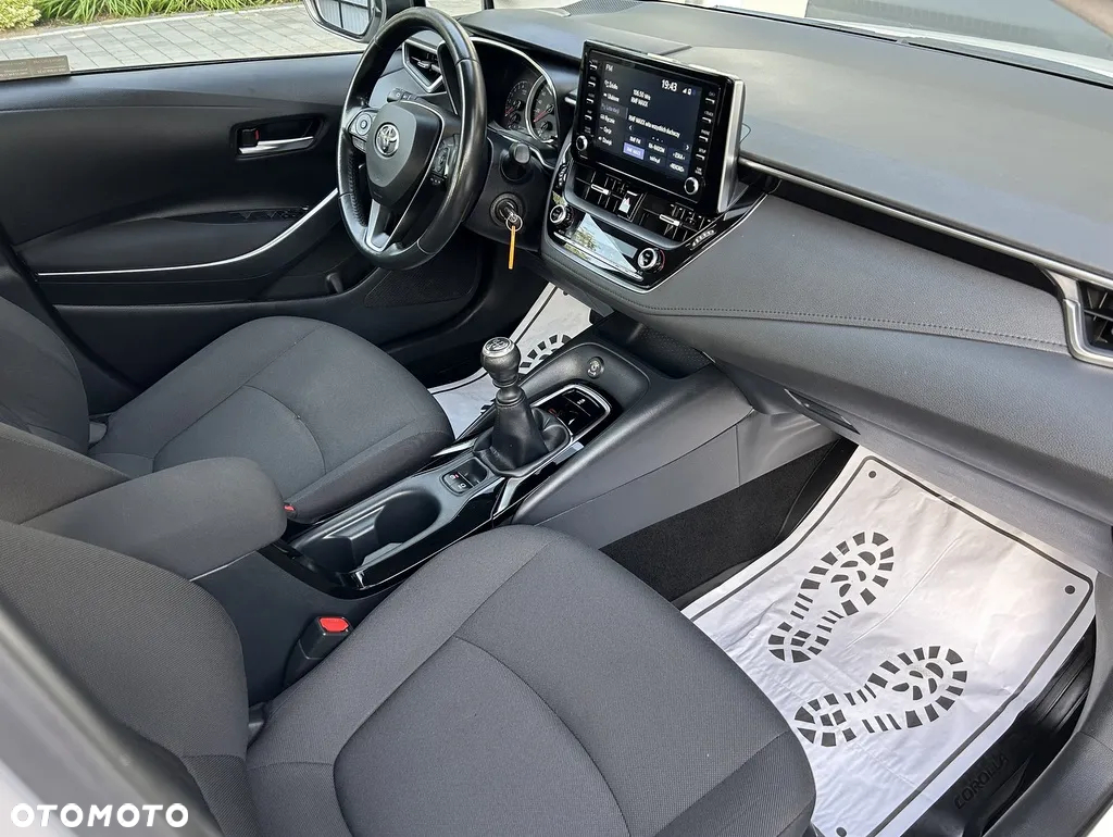 Toyota Corolla - 29
