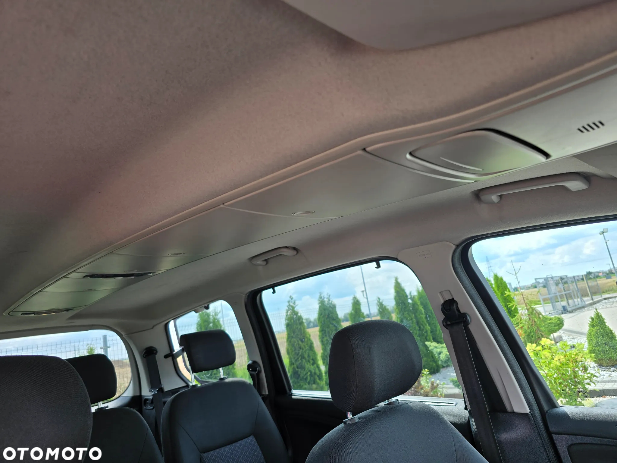 Ford Galaxy 2.0 TDCi Ghia - 34
