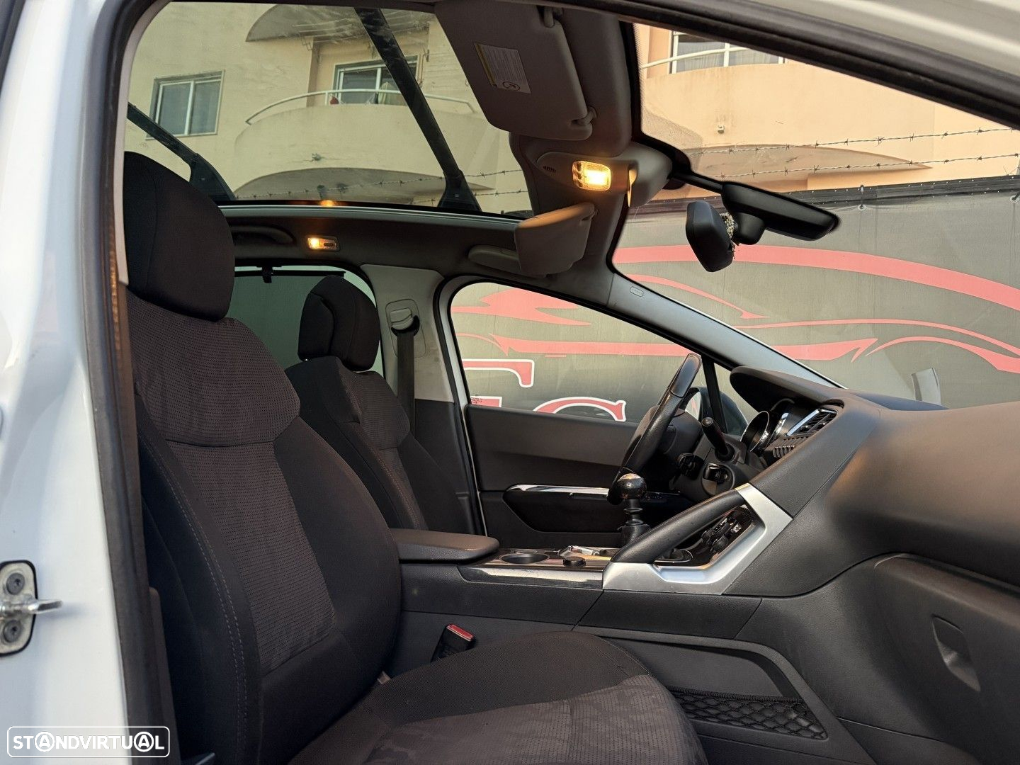 Peugeot 3008 1.6 HDi Premium - 10