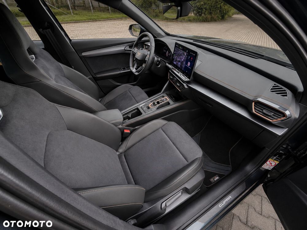 Cupra Formentor 2.0 TSI 4Drive DSG VZ Tribe Edition - 24