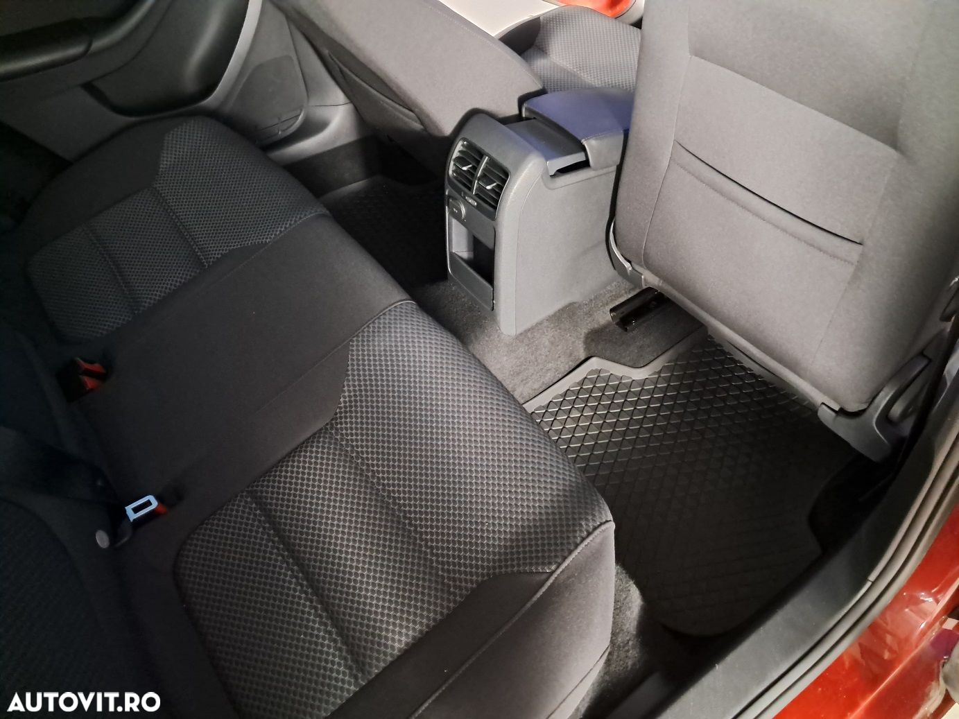 Volkswagen Jetta - 18