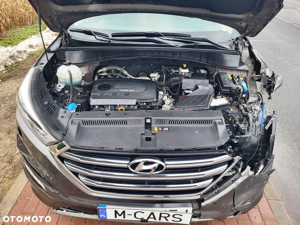 Hyundai Tucson blue 1.7 CRDi 2WD DCT Premium - 16