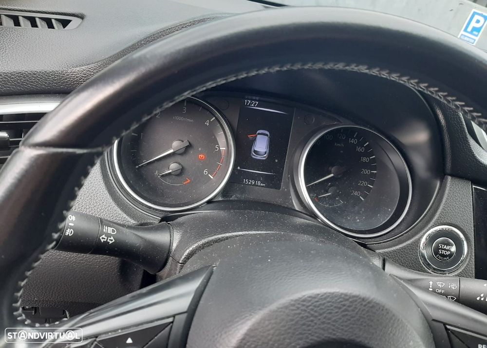Nissan Qashqai 1.5 dCi N-Connecta J18 - 6
