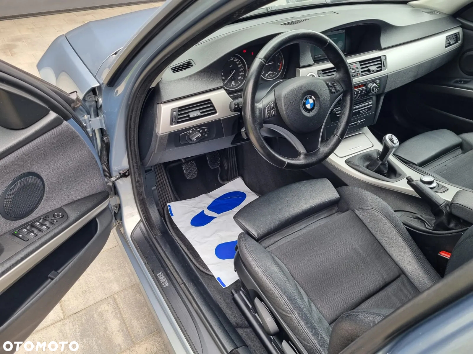 BMW Seria 3 318d Sport Line - 9
