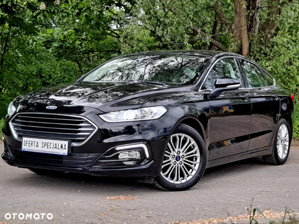 Ford Mondeo 2.0 Hybrid Titanium