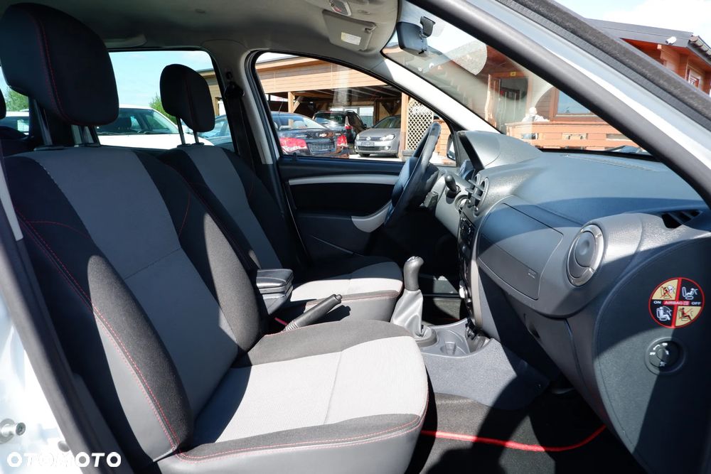Dacia Duster 1.6 16V 105 4x2 Ice - 9
