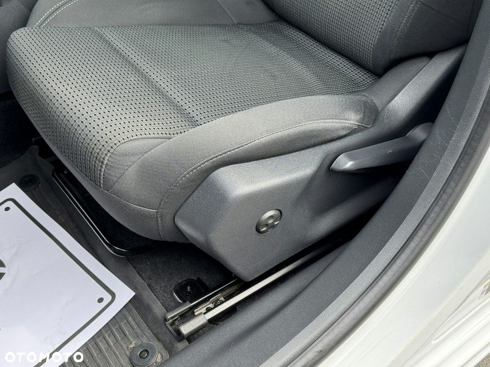 Peugeot 508 SW BlueHDi 120 EAT6 Stop&Start Business-Line - 17