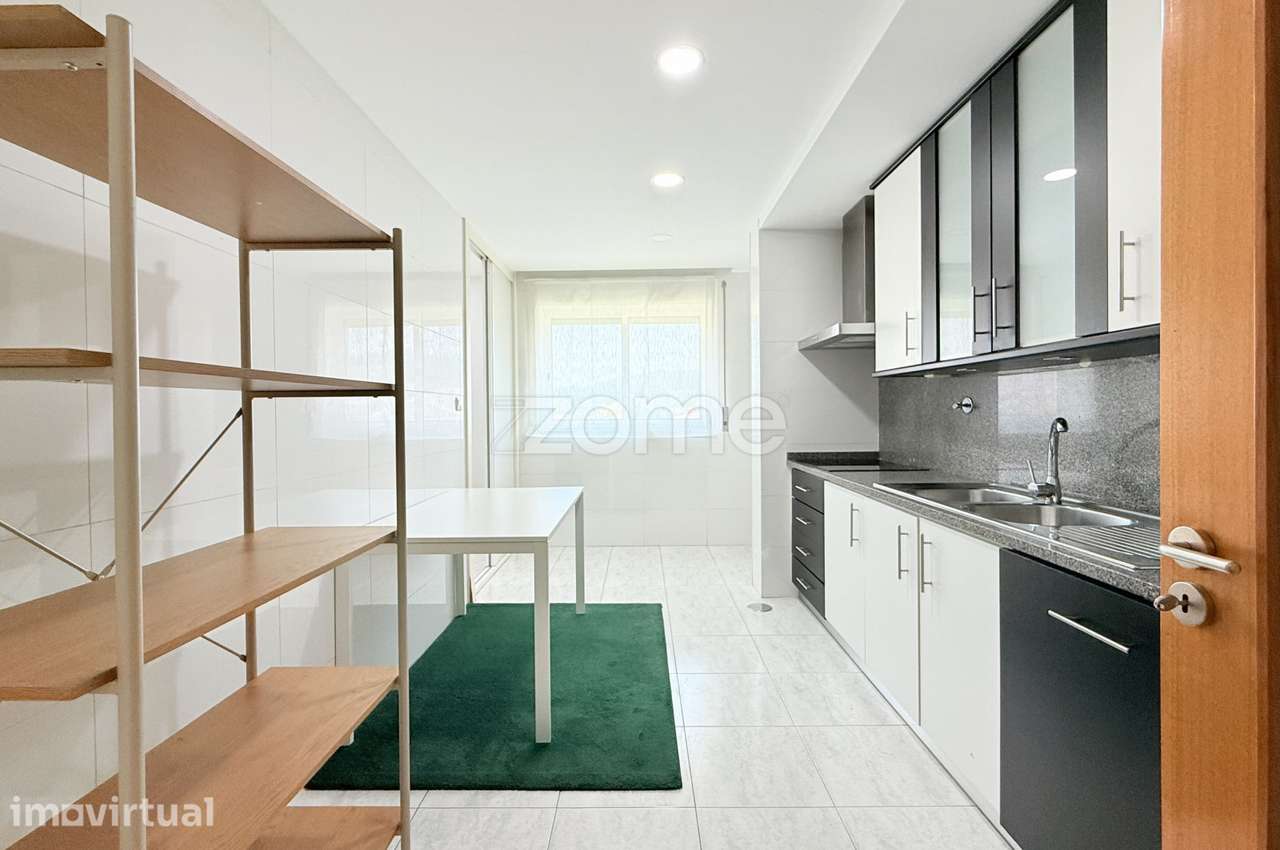 Arrendamento - Apartamento T3 com Garagem Fechada - Grande imagem: 3/25
