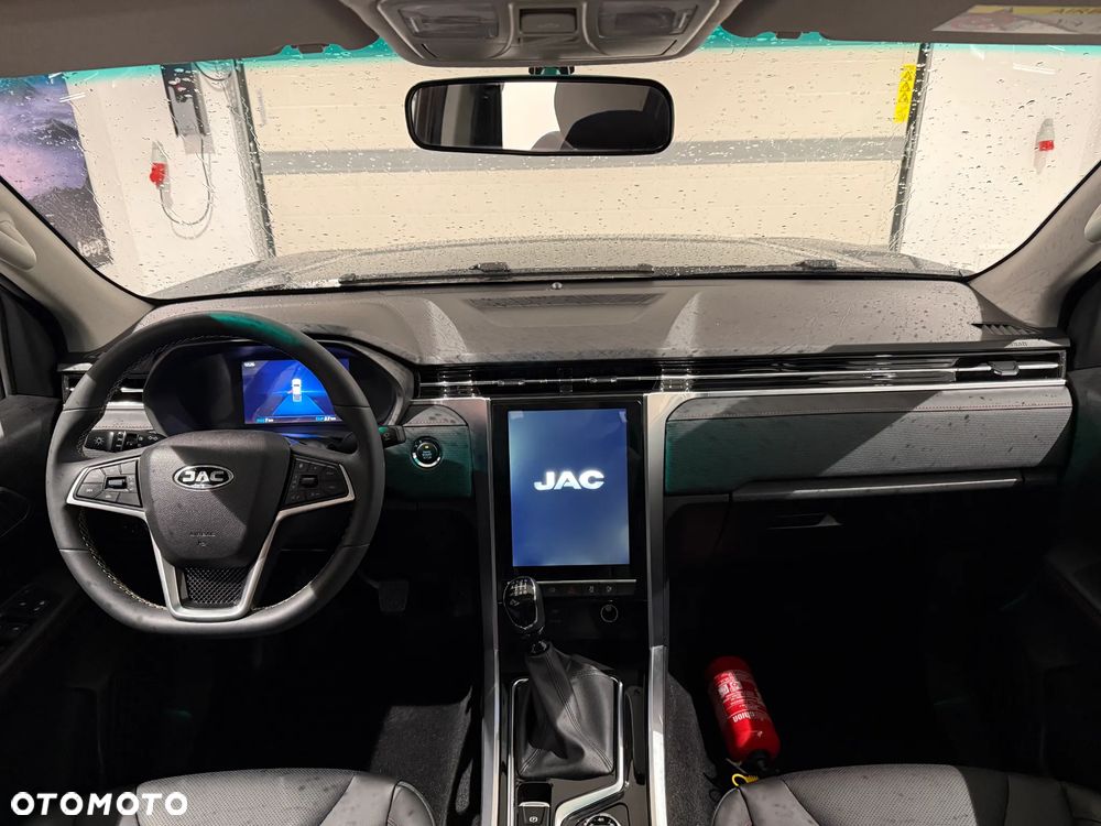 JAC T8 PRO Standard - 16