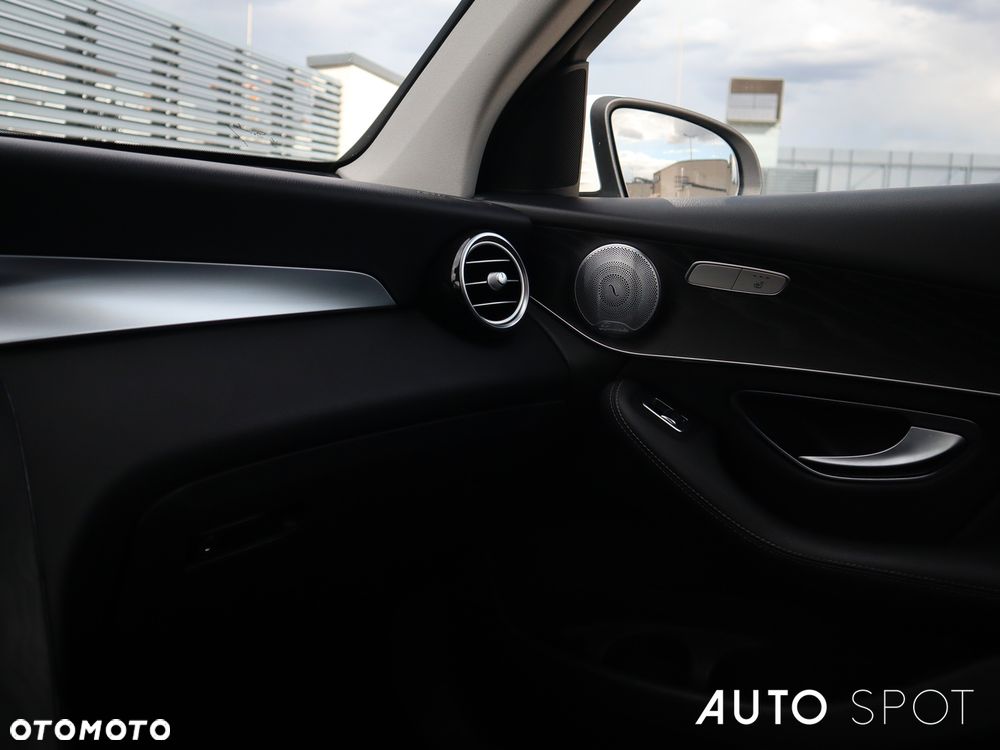 Mercedes-Benz GLC 220 d 4-Matic - 36