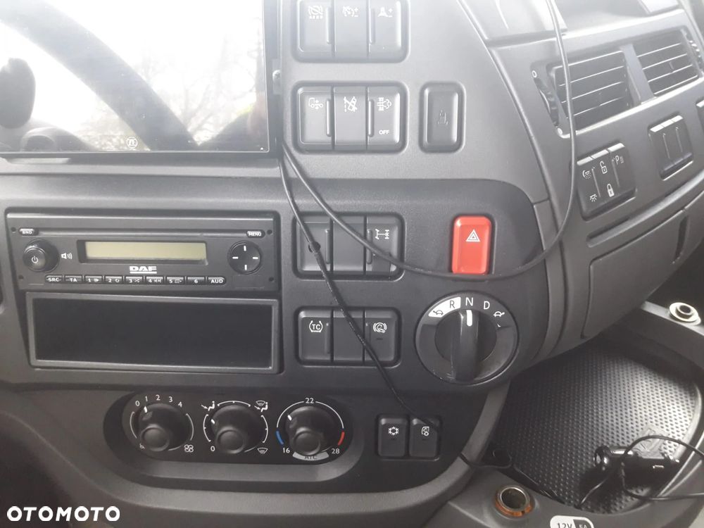 DAF XF - 8