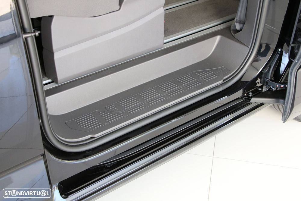 VW Multivan 1.5 TSI e-Hybrid Life DSG - 38