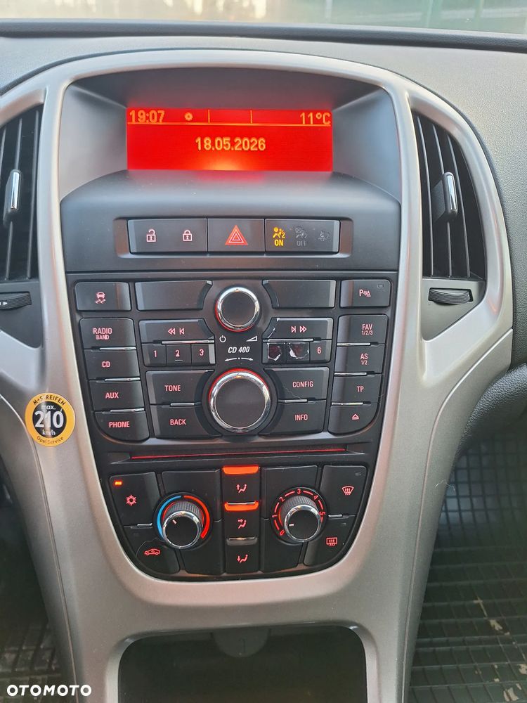Opel Astra 1.4 Turbo - 13