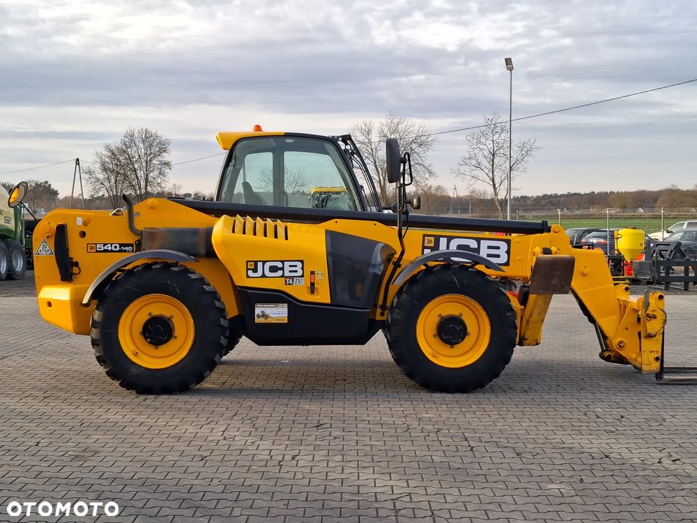 JCB 540 - 140 Hi Viz - 5