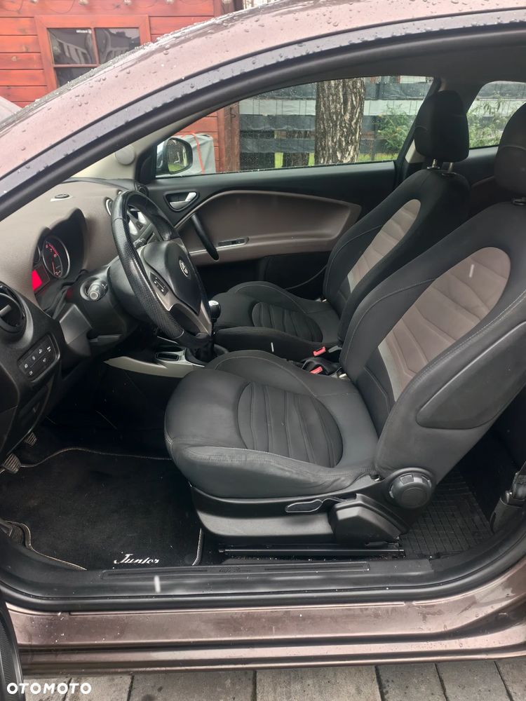 Alfa Romeo Mito - 23