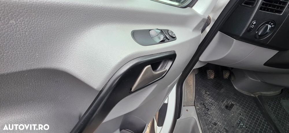 Mercedes-Benz Sprinter - 20