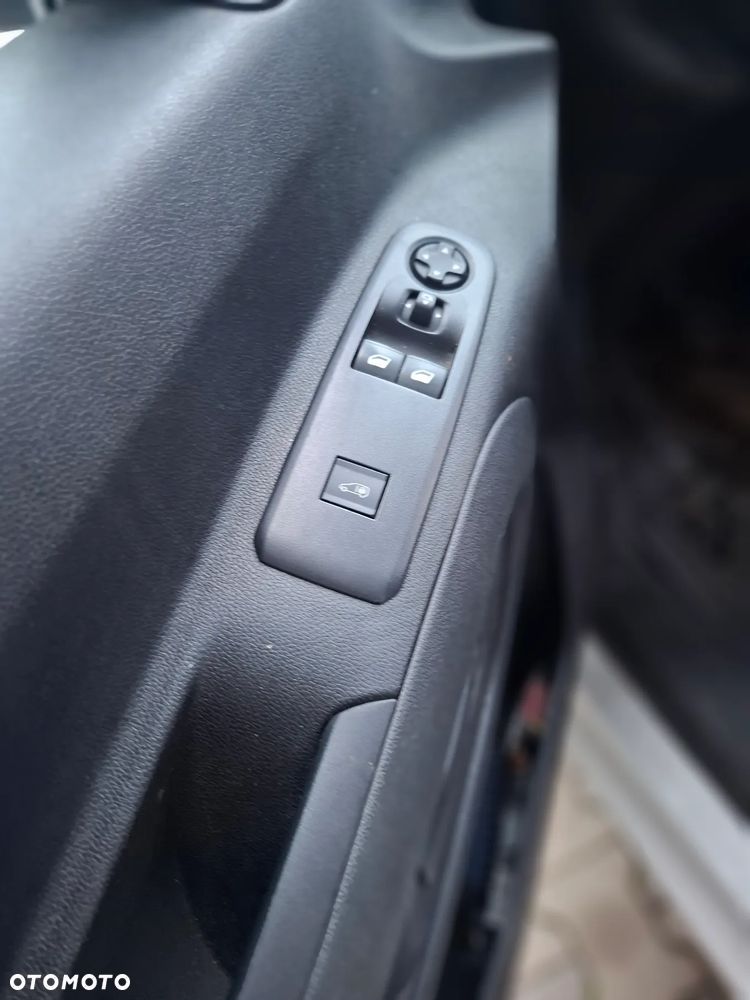 Peugeot Partner - 13