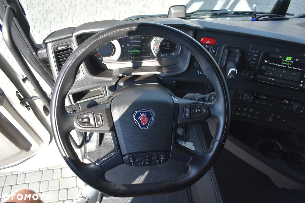Scania R460 // BARDZO MAŁY PRZBIEG // NAVI  // VIRTUAL COCKPIT // FULL LED // LOW DECK // KLIMA POSTOJOWA // ZABUDOWY // - 31