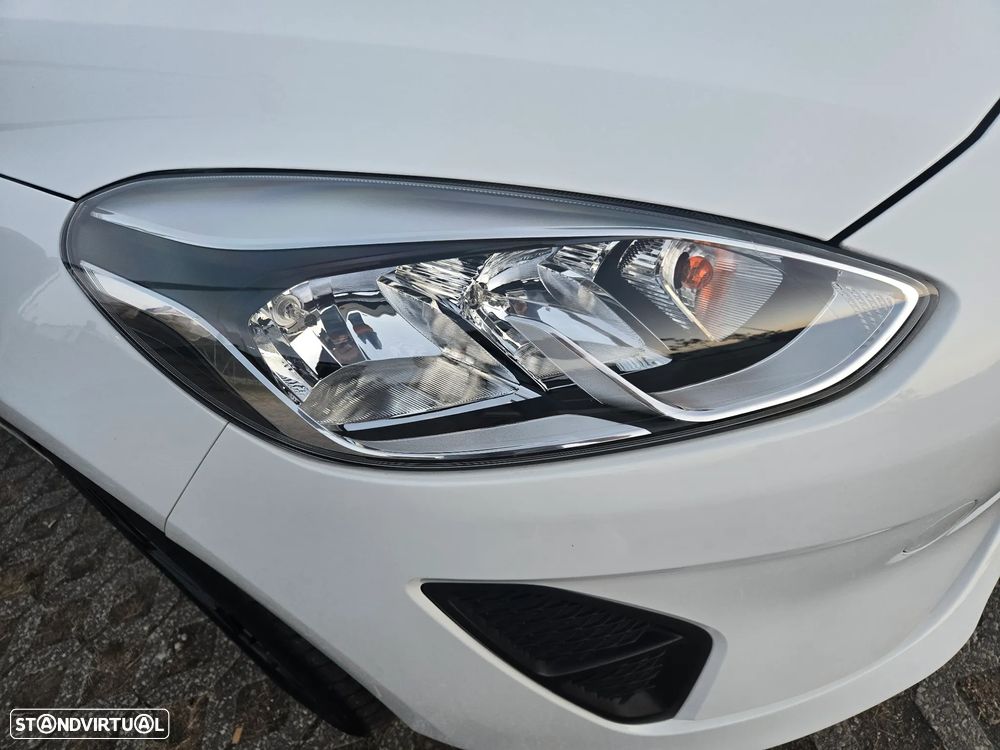 Ford Fiesta 1.1 TITANIUM - 20