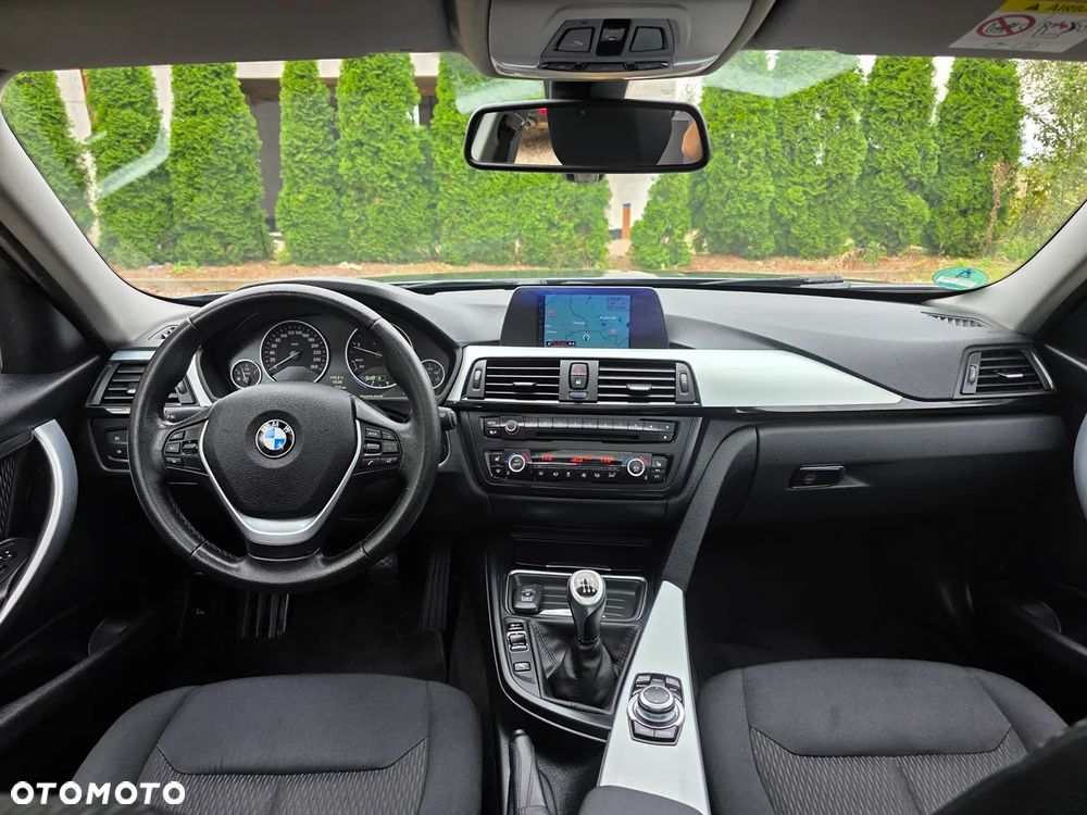 BMW Seria 3 - 23