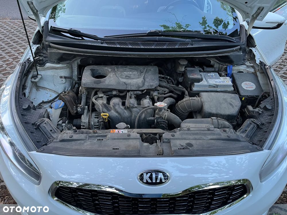 Kia Ceed 1.6 GDI L Business Line - 21