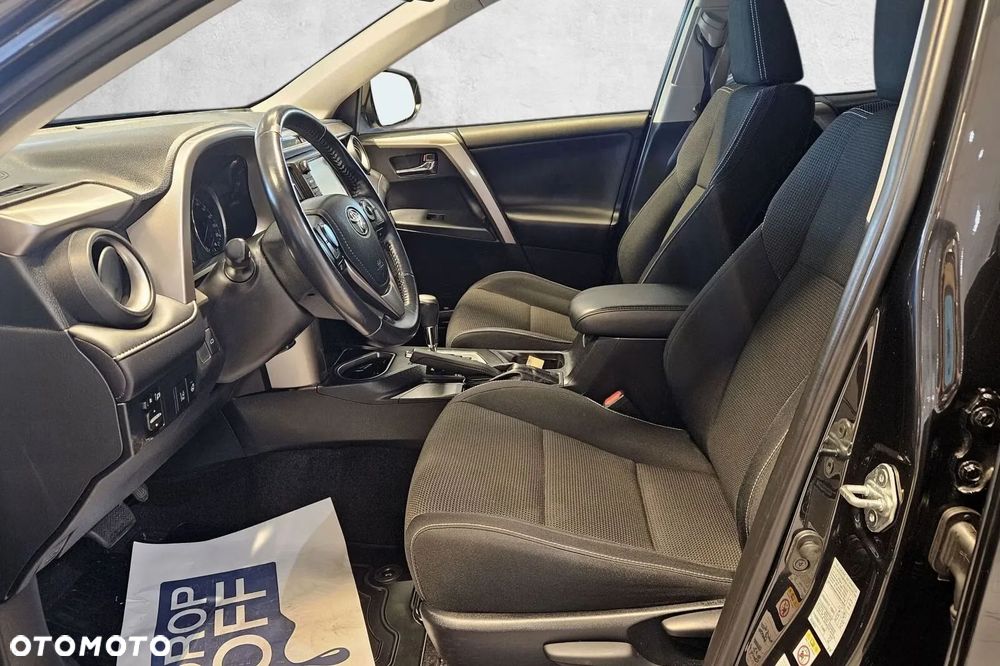 Toyota RAV4 Hybrid Style 4x2 - 8