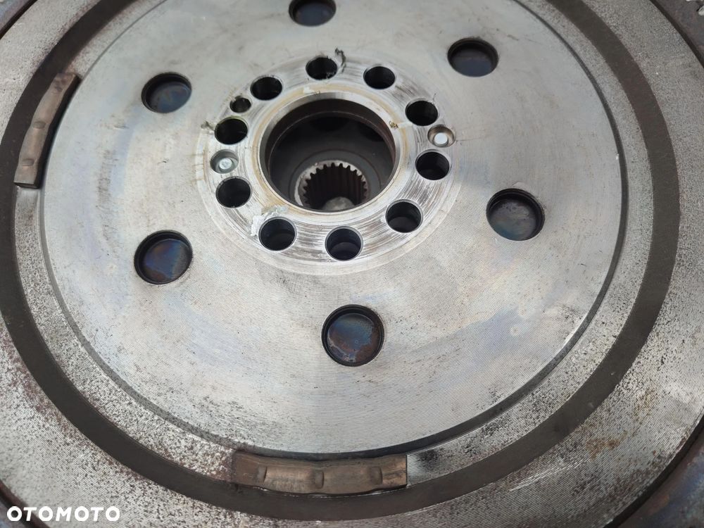 Audi a6 C6 2.7 tdi Koło Zamachowe Multitronic 059105317g - 4
