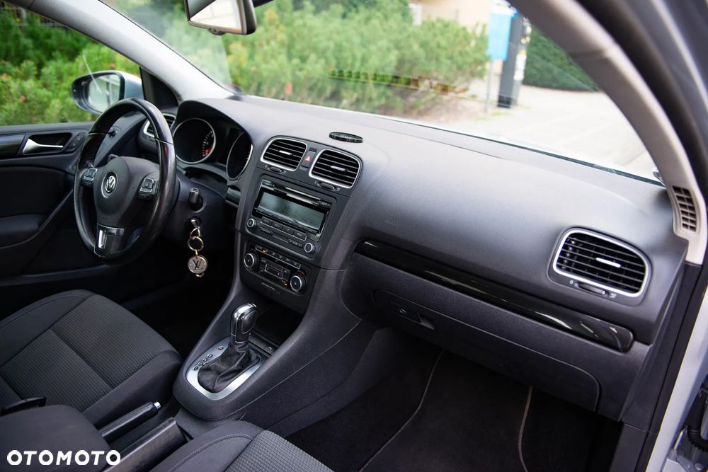 Volkswagen Golf 1.6 TDI BlueMotion Technology DSG Comfortline - 22