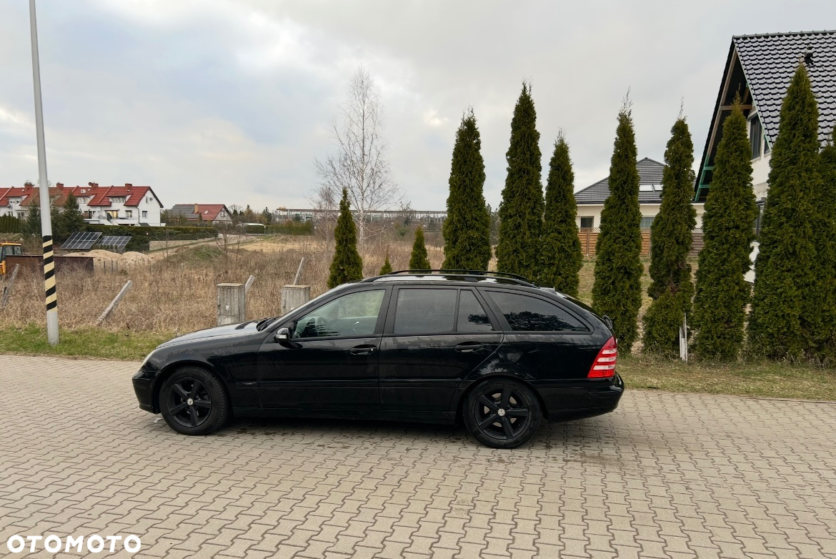 Mercedes-Benz Klasa C 200 T Kompressor Automatik Classic - 16