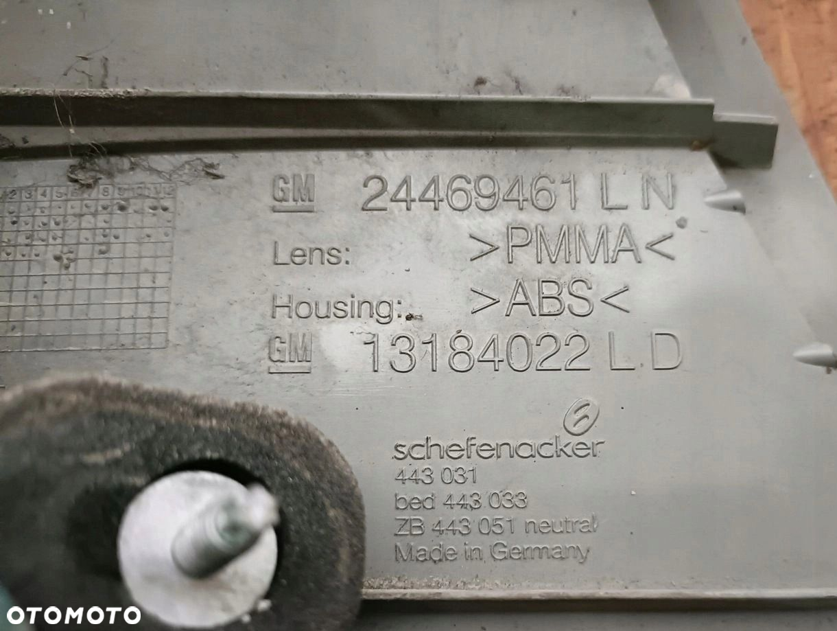 OPEL VECTRA C KOMBI 02-05 r. LAMPA LEWY TYŁ LEWA TYLNA CIEMNA EU - 2