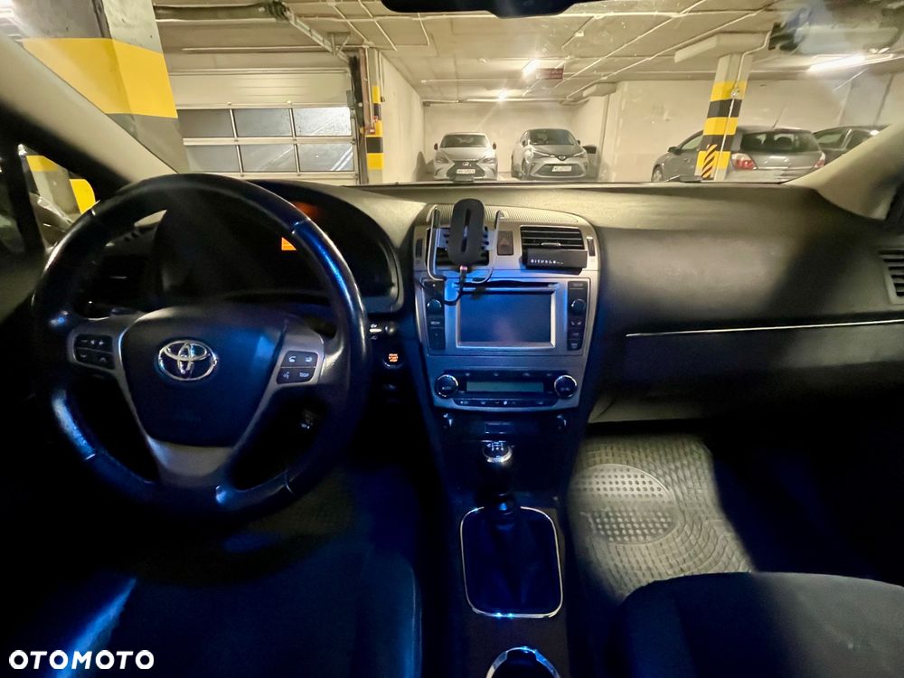 Toyota Avensis 2.0 Prestige - 5