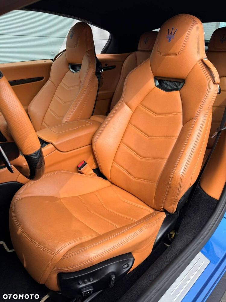 Maserati GranCabrio - 14