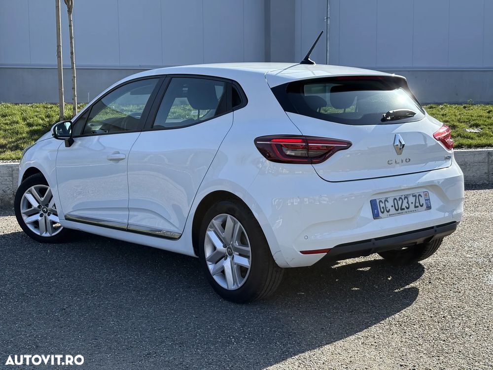 Renault Clio E-TECH 140 BUSINESS EDITION - 4