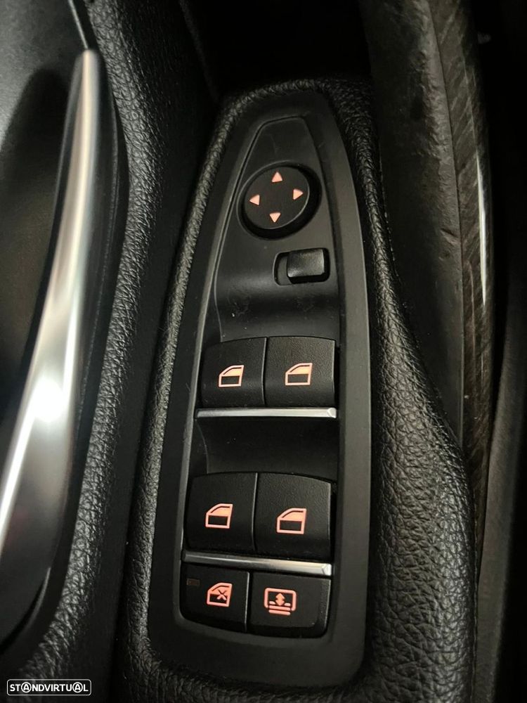 BMW 330 - 25