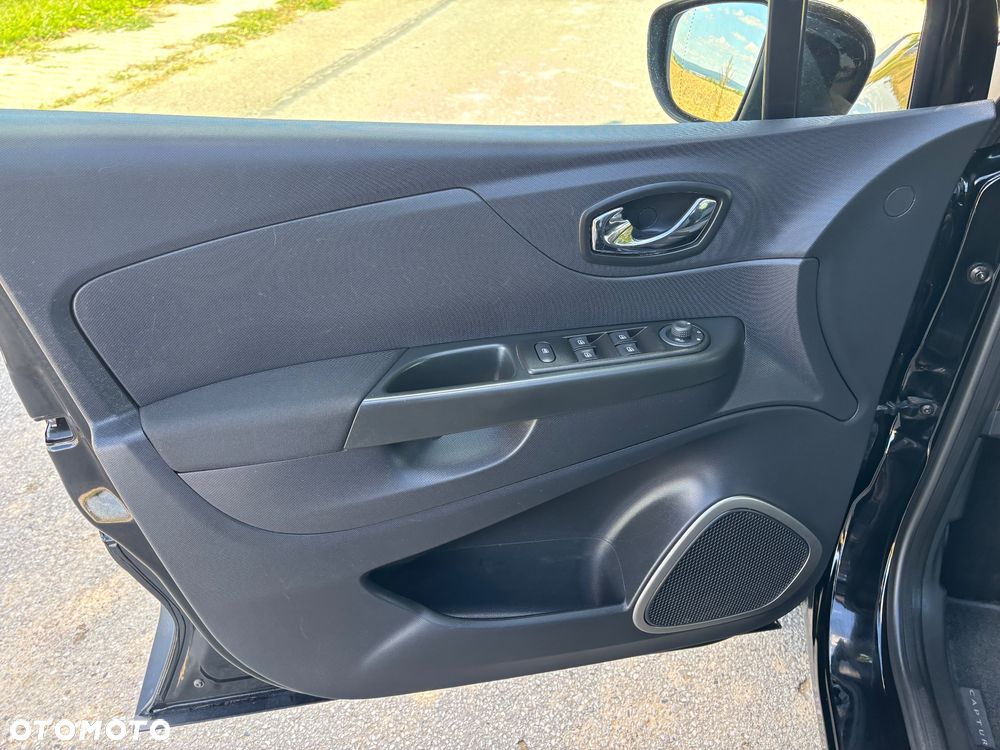 Renault Captur - 22