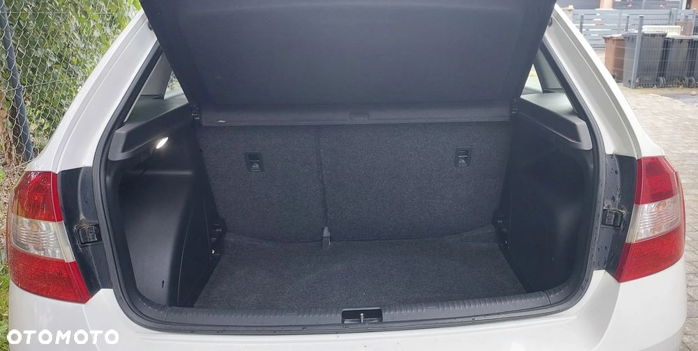 Skoda RAPID Spb 1.4 TDI DPF Active - 11
