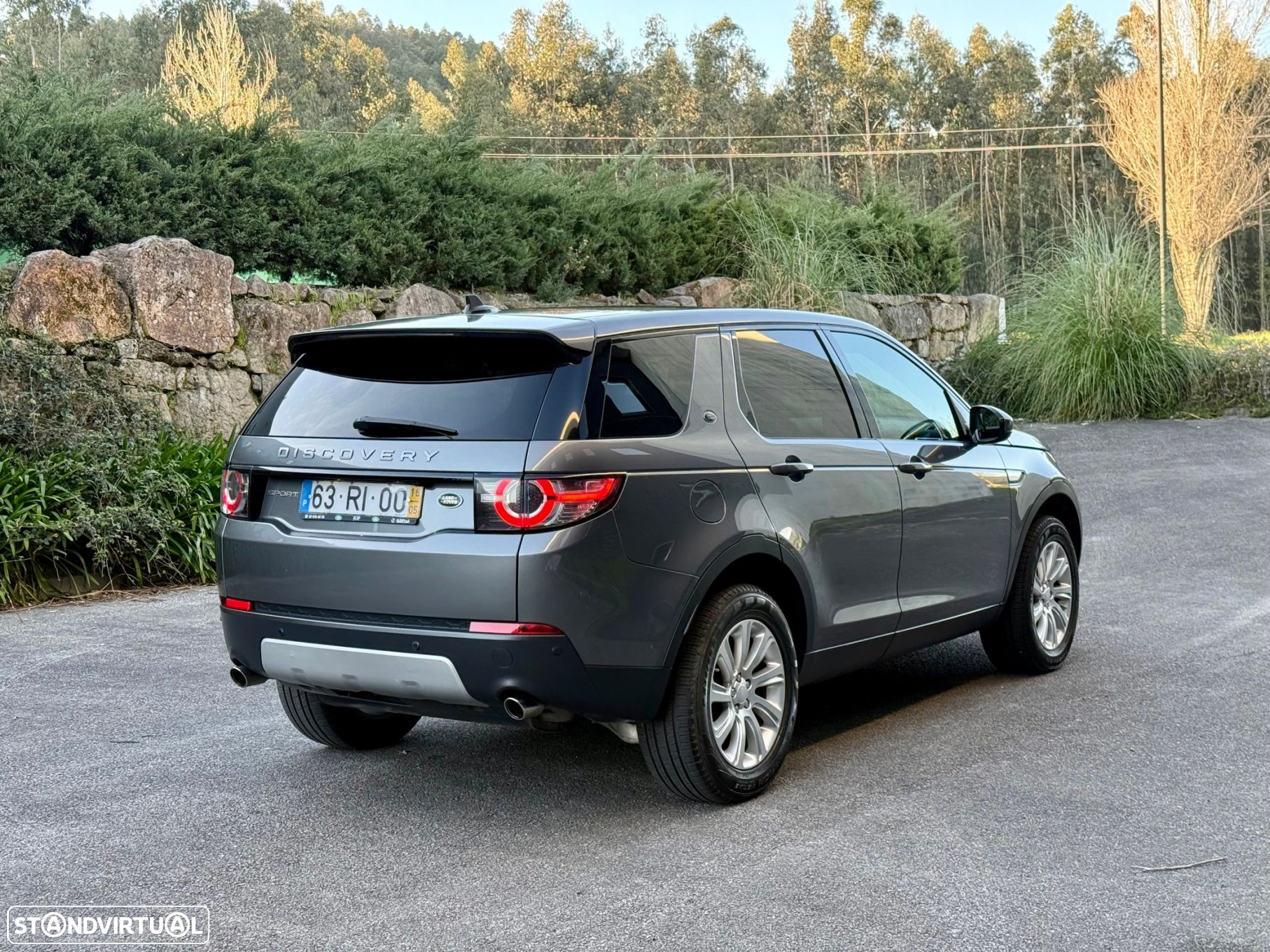 Land Rover Discovery Sport 2.0 TD4 HSE 7L Auto - 12
