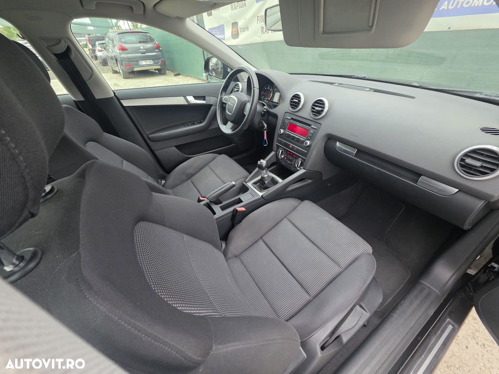 Audi A3 Sportback 2.0 TDI DPF Ambition - 14