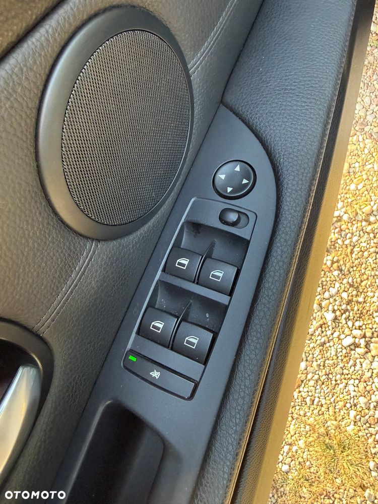 BMW Seria 5 530i - 35