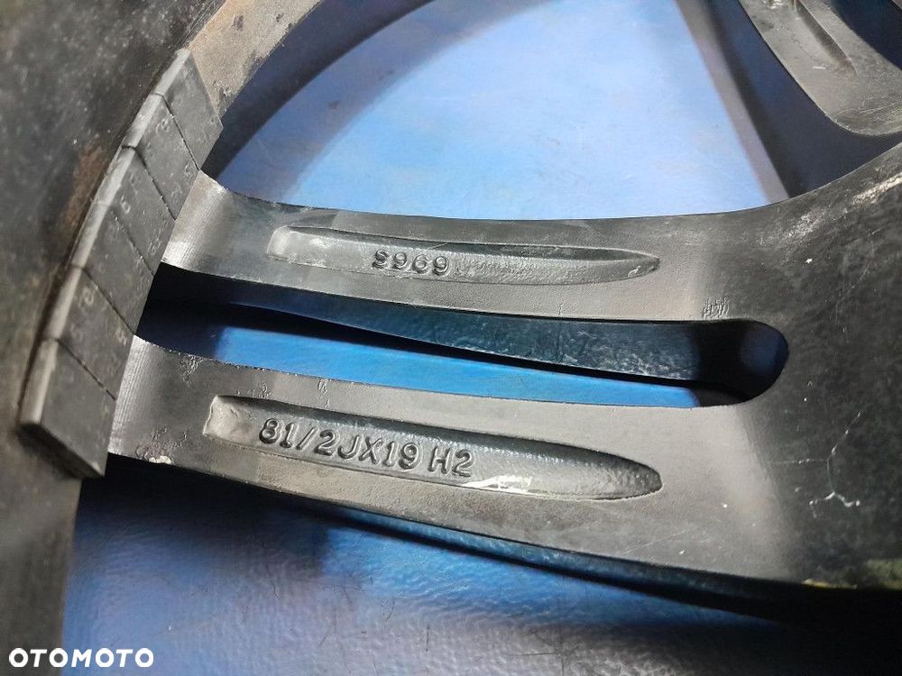 AUDI A8 D3 FELGI ALUMINIOWE 5X112 8.5JX19 ET35 - 13